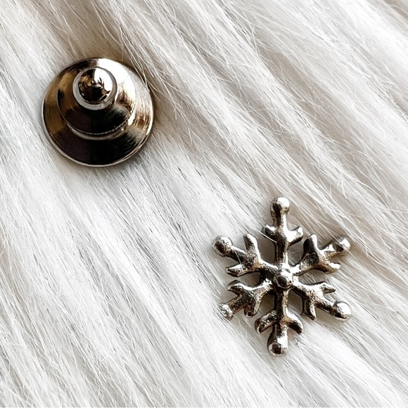 VINTAGE Sterling Silver Winter Snowflake Tie Tack • Pin .925 Holiday Gift Unisex - Picture 5 of 5